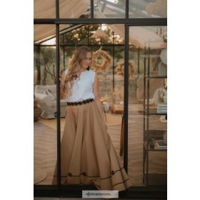 Lovagló szoknya barna földszínben