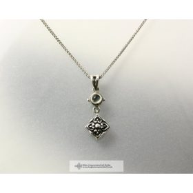 KÖVES NÉGYSZÍV MEDÁL-MAGYAR ÉKSZER