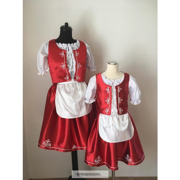Ungarisches Kleid in Rot