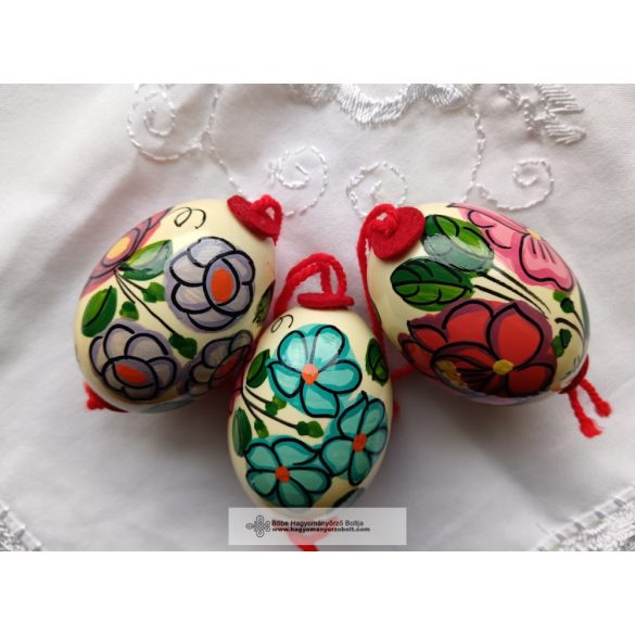 Húsvéti festett tojás