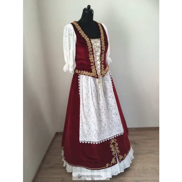 Traditionelle ungarische Kleidung