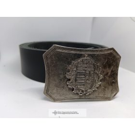 Bőr öv címeres csattal, szögletes, fekete