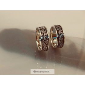 SZŐLŐINDÁS GYŰRŰ