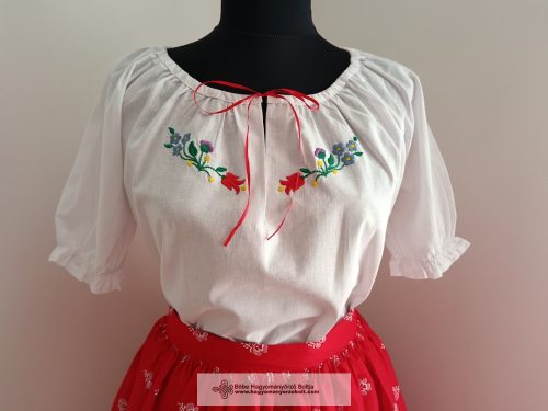 Hungarian women's embroidered blouse- Eva