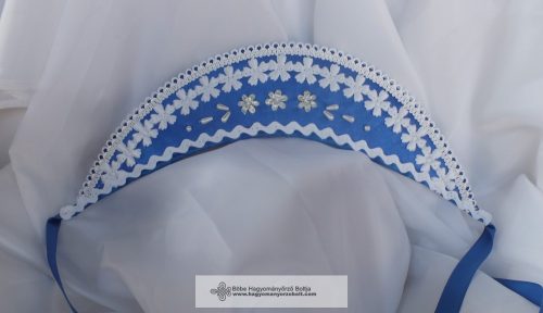 Kislány párta-kék