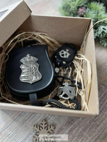 Férfi ajándékcsomag - Címeres tarsoly