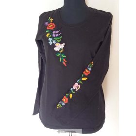 Embroidered t-shirt, Hungarian, black